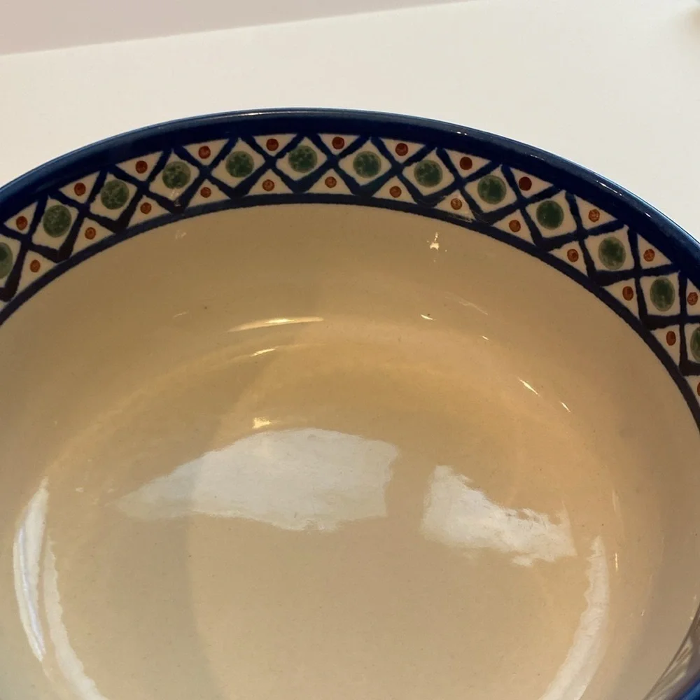 Boleslawiec ceramic serving bowl C 6. Hand made in Poland